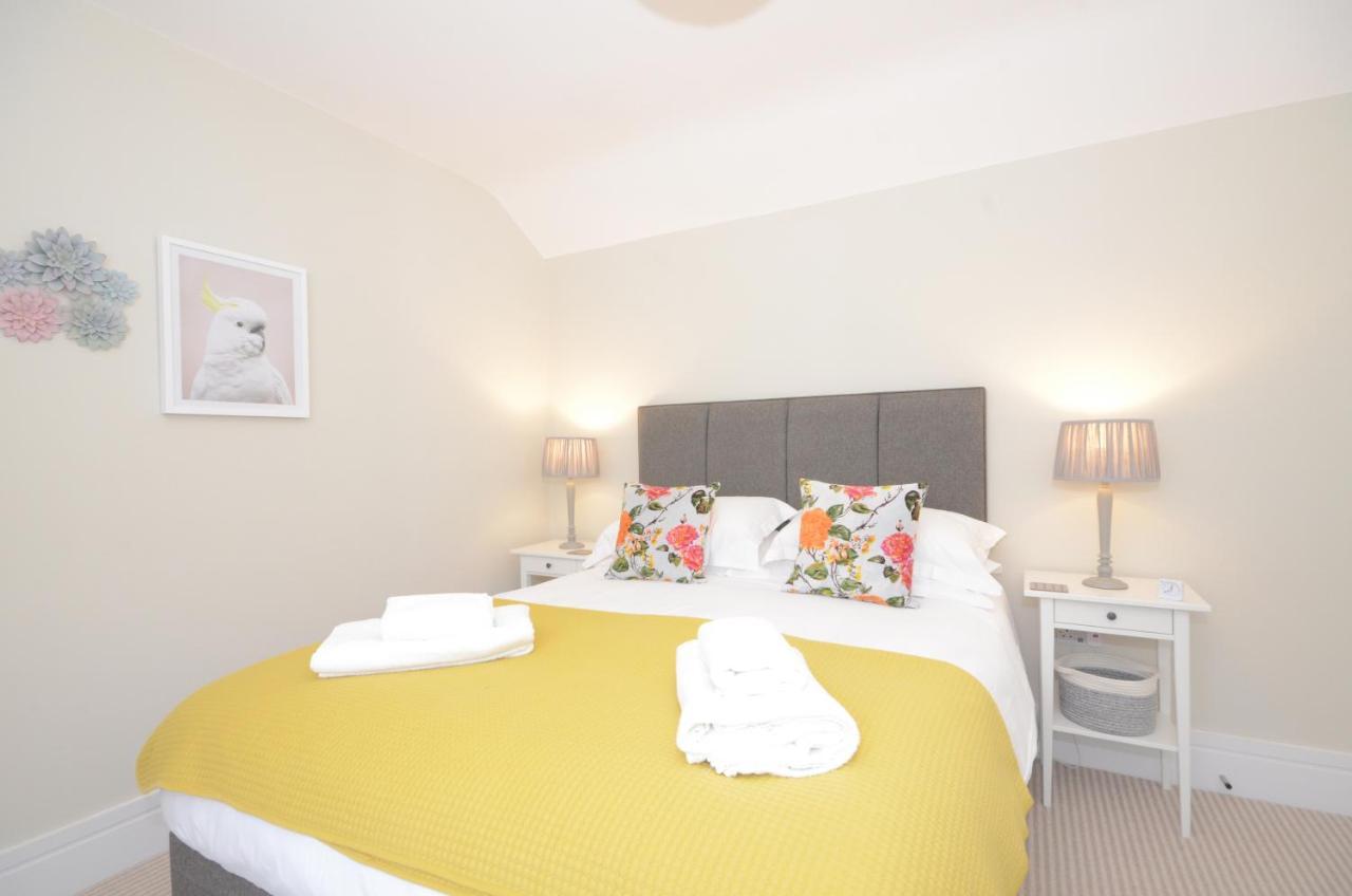 The Mews - 2 Bedroom Luxury, Spacious House With Free Parking * York