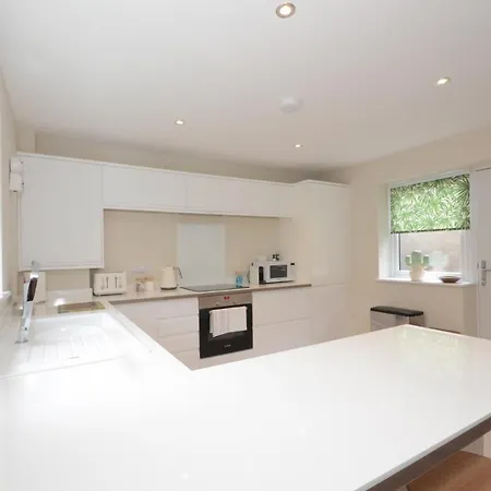 The Mews - 2 Bedroom Luxury, Spacious House With Free Parking York Exterior photo